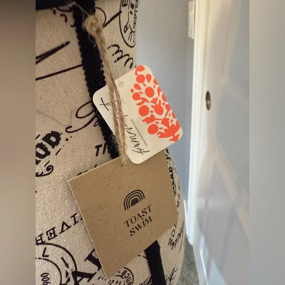 NWT FP Movement x Toast Swim “Bind V-Neck Bikini Top” in Black/Meringue - Picture 4 of 7